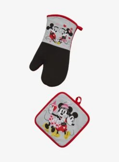 Disney Mickey & Minnie Mouse Heart Kitchen Set